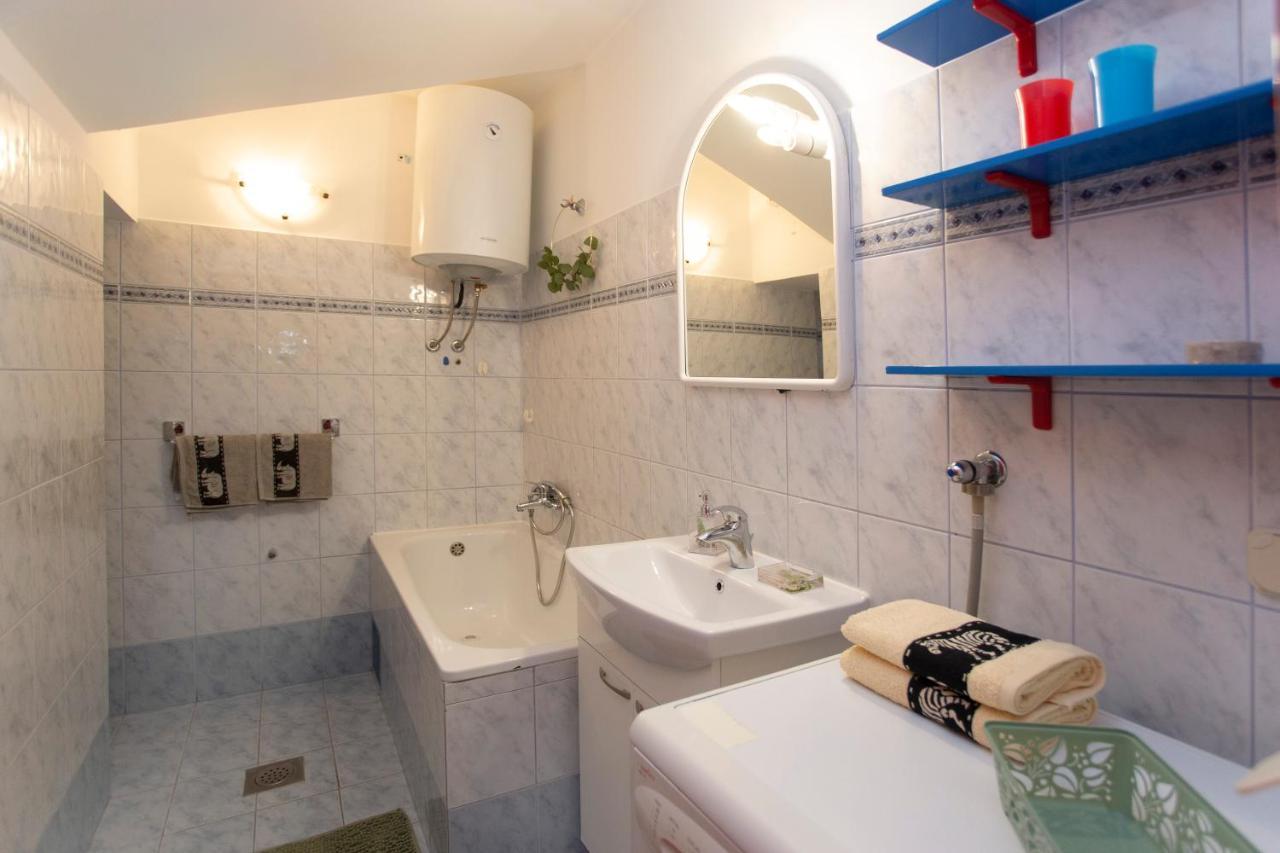Apartment Kika Pula Luaran gambar